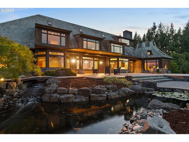 9838 Nw WIND RIDGE Dr, Portland, OR 97229