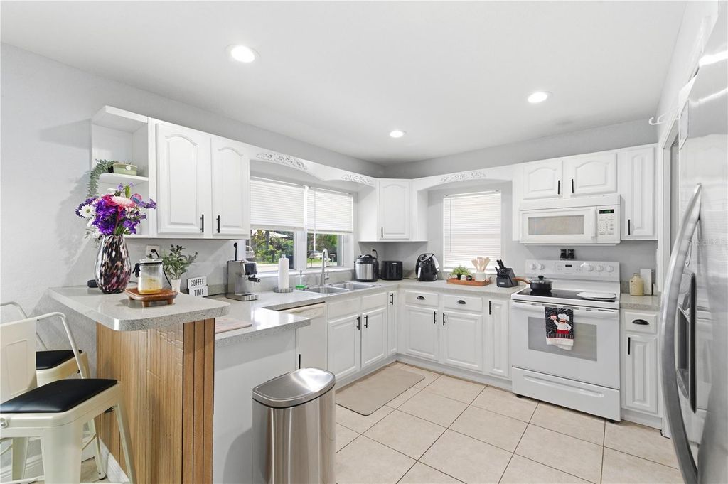 Image 15 of property listing at 3144 W CORDELIA STREET, Tampa, FL 33607