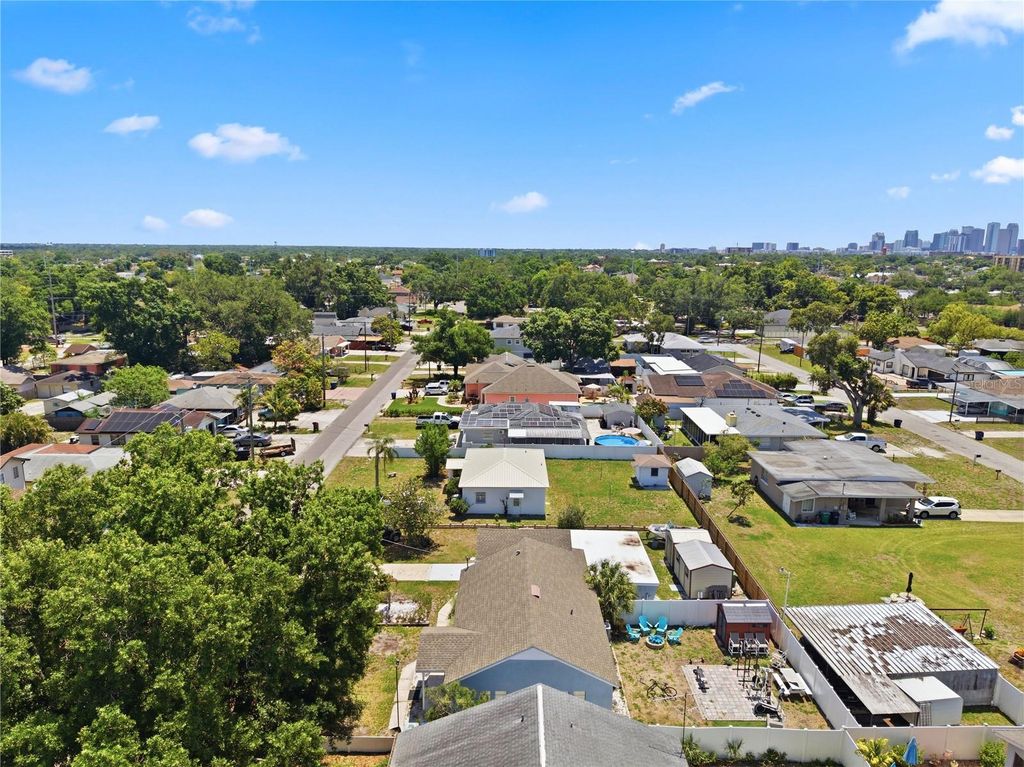 Image 24 of property listing at 3144 W CORDELIA STREET, Tampa, FL 33607