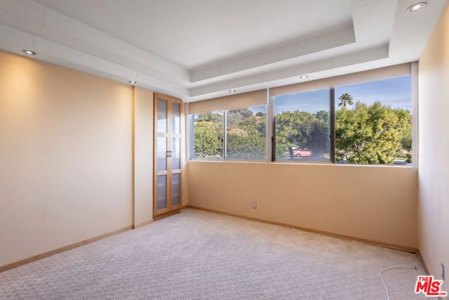 17366 W Sunset Boulevard 302, Pacific Palisades (los Angeles), CA 90272