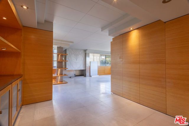 17366 W Sunset Boulevard 302, Pacific Palisades (los Angeles), CA 90272
