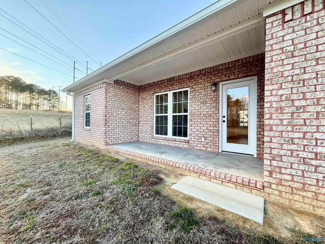 15 Swanee Drive, Albertville, AL 35950