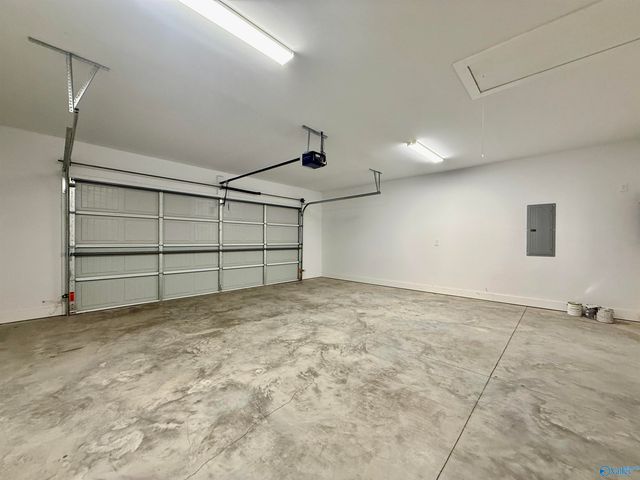 15 Swanee Drive, Albertville, AL 35950