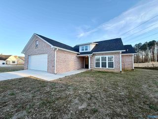 15 Swanee Drive, Albertville, AL 35950