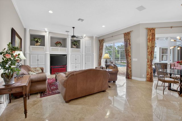 21166 Falls Ridge Way, Boca Raton, FL 33428