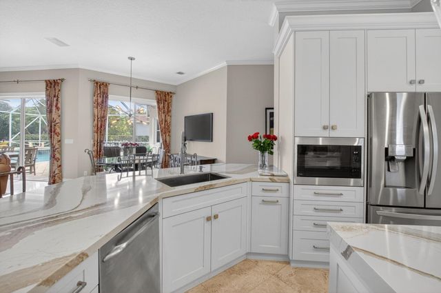 21166 Falls Ridge Way, Boca Raton, FL 33428