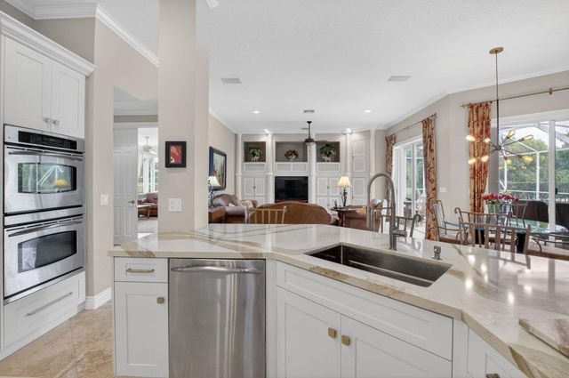21166 Falls Ridge Way, Boca Raton, FL 33428