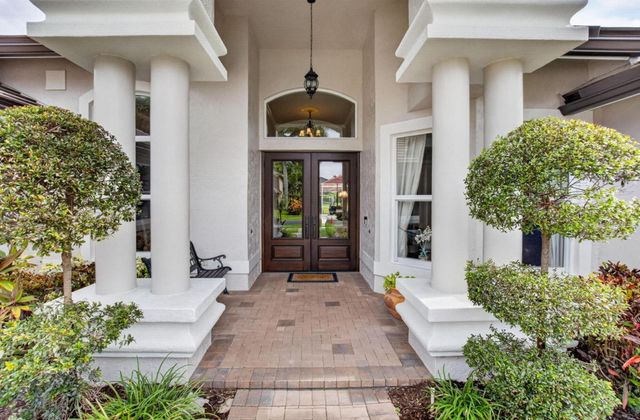 21166 Falls Ridge Way, Boca Raton, FL 33428