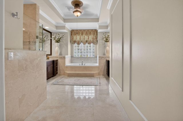 21166 Falls Ridge Way, Boca Raton, FL 33428