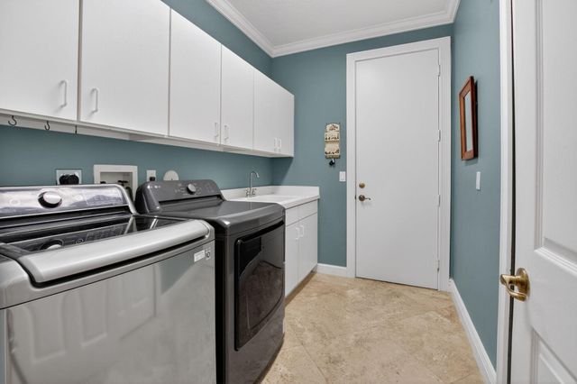 21166 Falls Ridge Way, Boca Raton, FL 33428