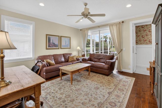21166 Falls Ridge Way, Boca Raton, FL 33428
