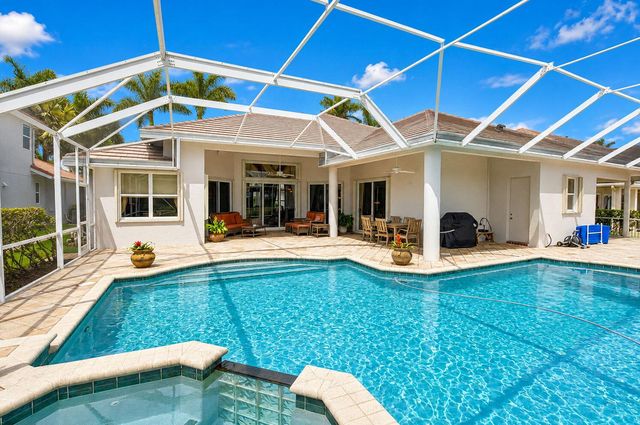 21166 Falls Ridge Way, Boca Raton, FL 33428