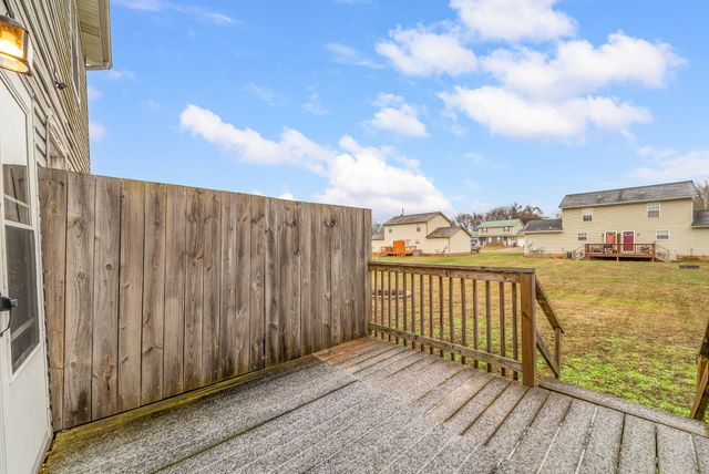 829 Flyer Ct, Oak Grove, KY 42262