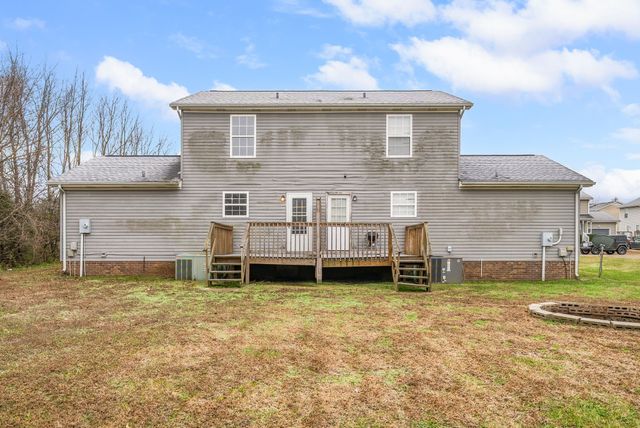 829 Flyer Ct, Oak Grove, KY 42262