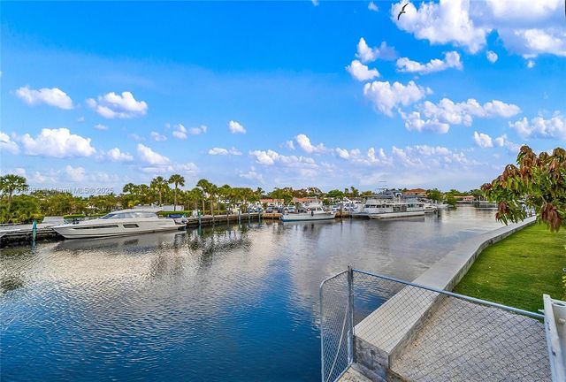 13155 Ixora Ct 1105, North Miami, FL 33181