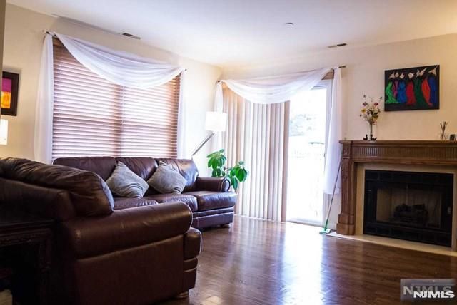 8 Markham Circle, Englewood, NJ 07631