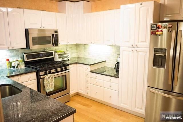 8 Markham Circle, Englewood, NJ 07631
