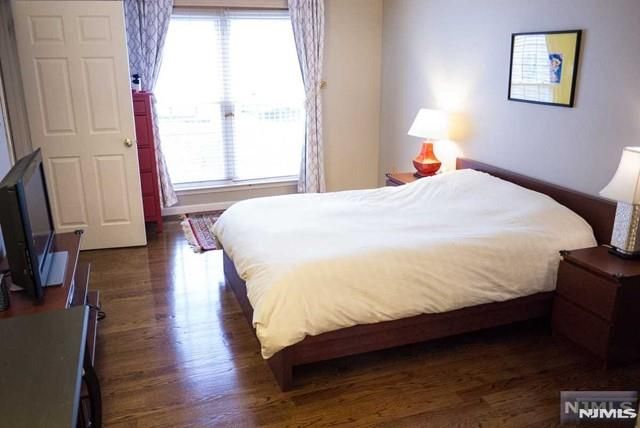 8 Markham Circle, Englewood, NJ 07631