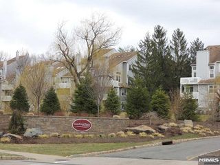 8 Markham Circle, Englewood, NJ 07631