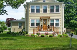196 Wolcott Avenue 2, Middletown, RI 02842