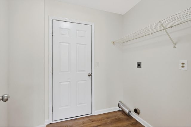 2988 Sandersville Road, Lexington, KY 40511