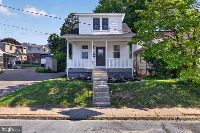 3408 SCHOOLHOUSE LN, Harrisburg, PA 17109