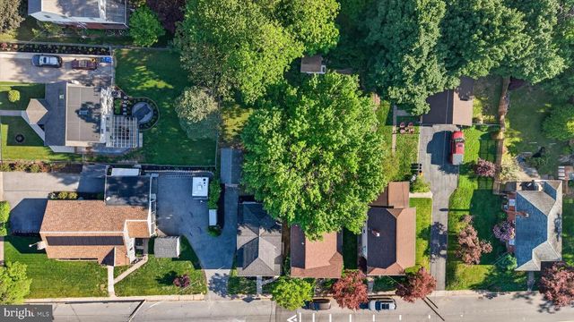 3408 SCHOOLHOUSE LN, Harrisburg, PA 17109