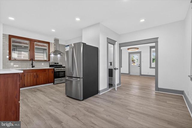 3408 SCHOOLHOUSE LN, Harrisburg, PA 17109