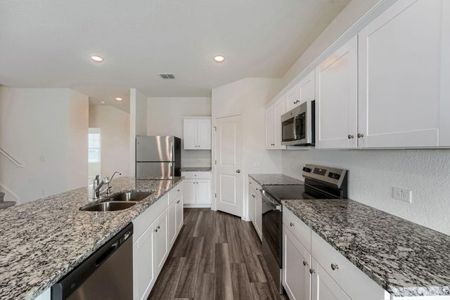 124 Mullen WAY, Taylor, TX 76574