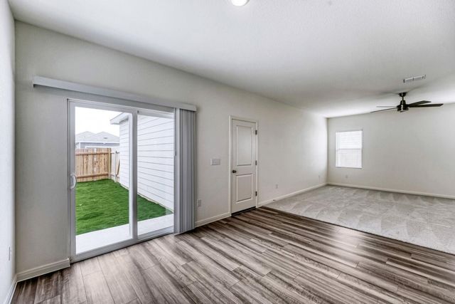 124 Mullen WAY, Taylor, TX 76574