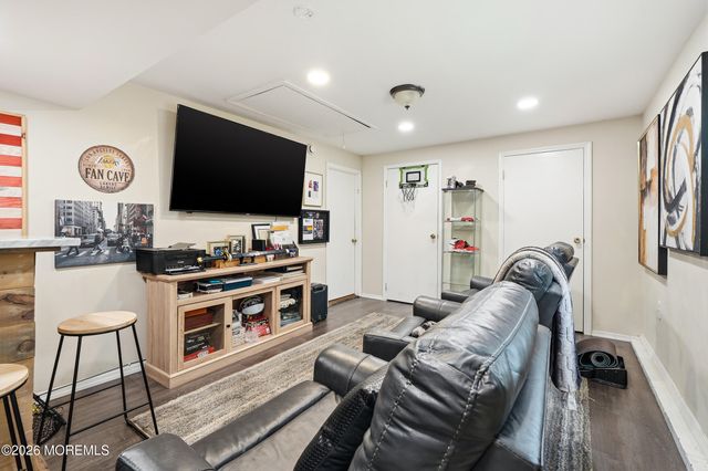 3 Claire Circle, Howell, NJ 07731
