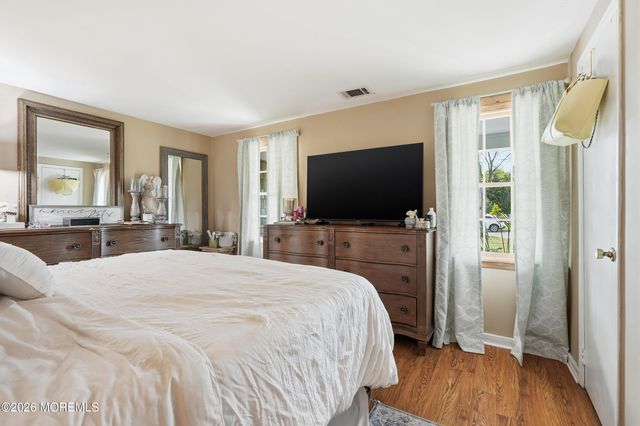 3 Claire Circle, Howell, NJ 07731