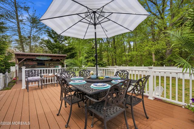 3 Claire Circle, Howell, NJ 07731