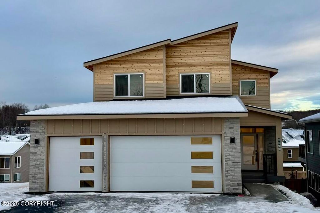 8868 Chalk Hill Loop, Anchorage, AK 99502