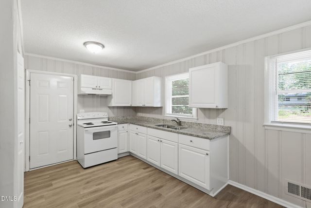 113 E Franklin Street, Zebulon, NC 27597