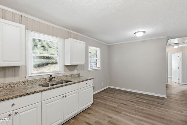 113 E Franklin Street, Zebulon, NC 27597