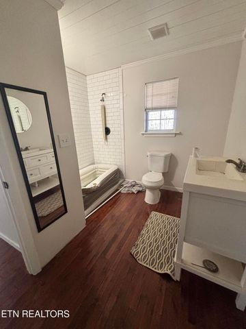 230 Windcrest Lane, Harriman, TN 37748