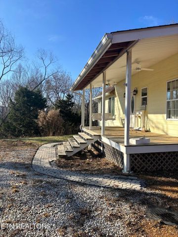 230 Windcrest Lane, Harriman, TN 37748