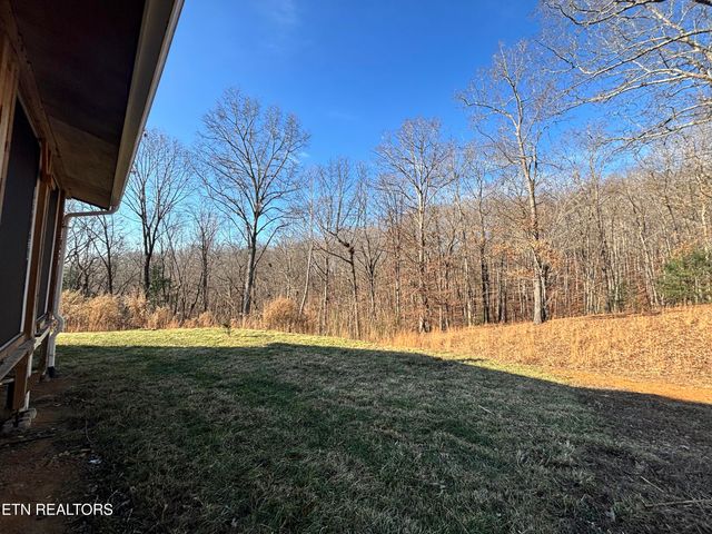 230 Windcrest Lane, Harriman, TN 37748