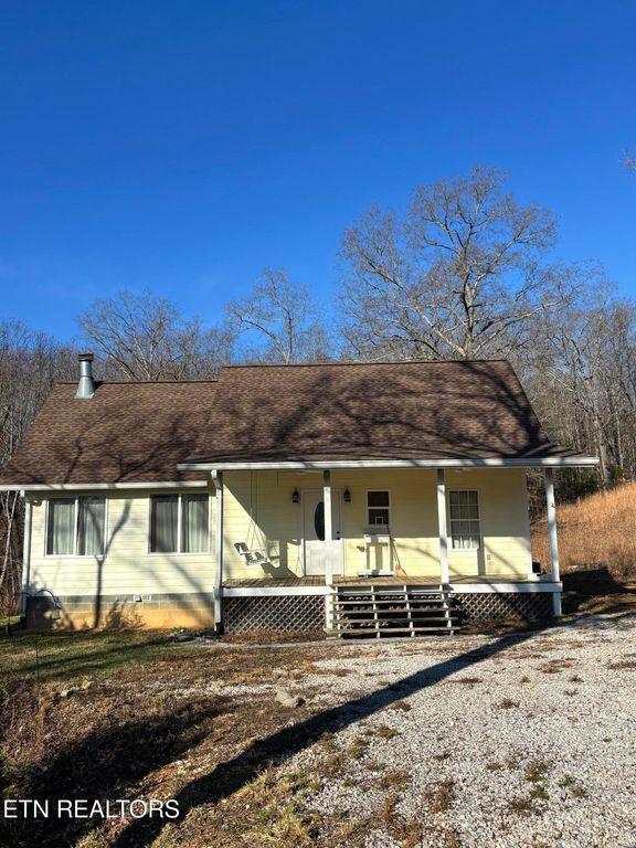 230 Windcrest Lane, Harriman, TN 37748