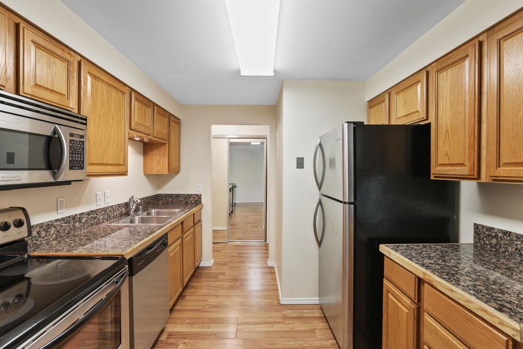 1418 W 6th Ave, Spokane, WA 99204 photo 4