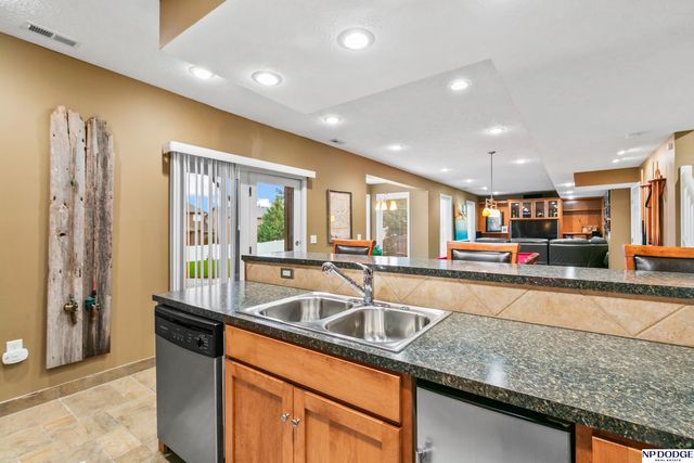15952 Bauman Avenue, Omaha, NE 68116