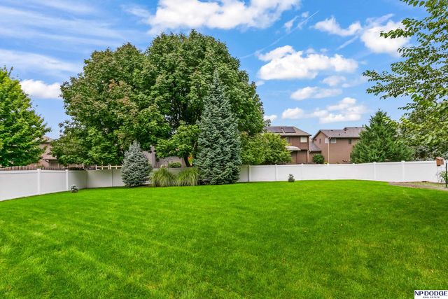 15952 Bauman Avenue, Omaha, NE 68116
