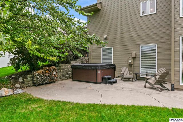 15952 Bauman Avenue, Omaha, NE 68116
