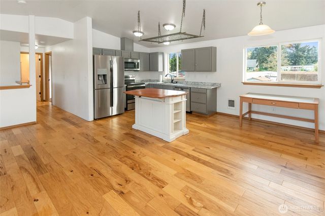 8520 Pepperidge Lane SE, Yelm, WA 98597
