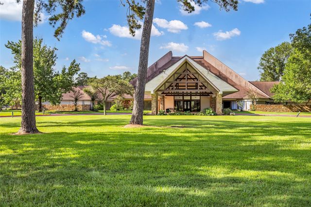 1022 S Diamondhead Boulevard, Crosby, TX 77532