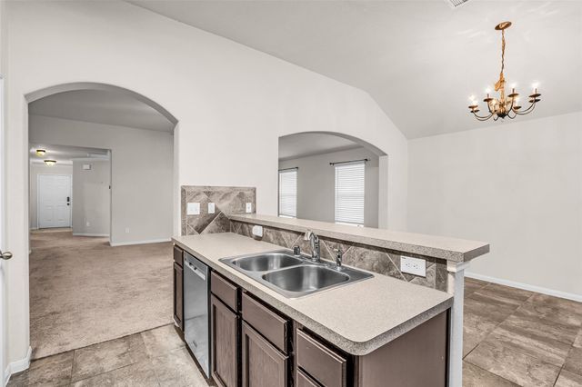 1022 S Diamondhead Boulevard, Crosby, TX 77532