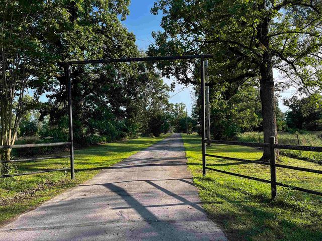 152A E Turkey Pen Road, Highland, AR 72542