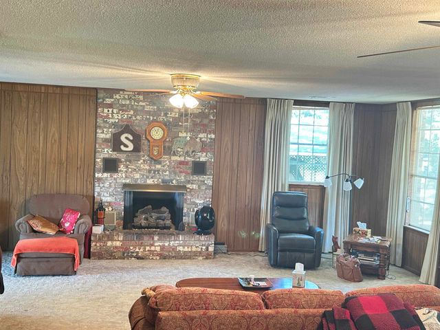 152A E Turkey Pen Road, Highland, AR 72542