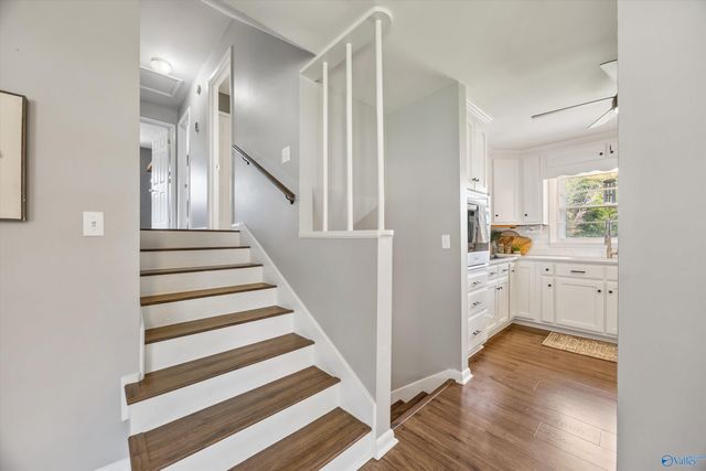 2013 Cloys Avenue NE, Huntsville, AL 35811